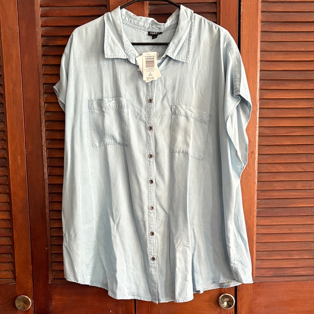 Torrid Sky Blue Casual Button Down Shirt